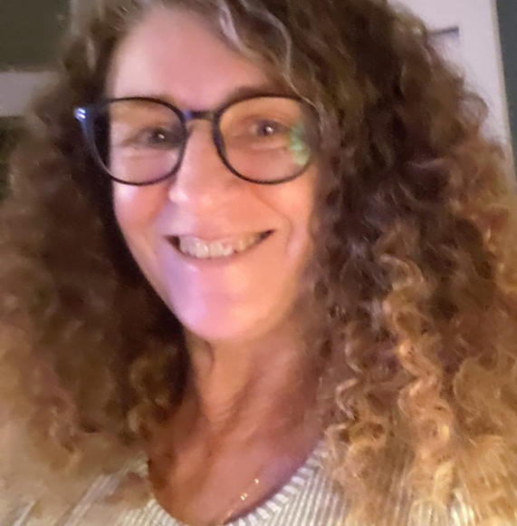 Meet your Posher, Rebekah - Picture 1 of 1